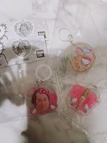 마츠켄 삼바 x 헬로키티 플랫 메지루시 액세서리