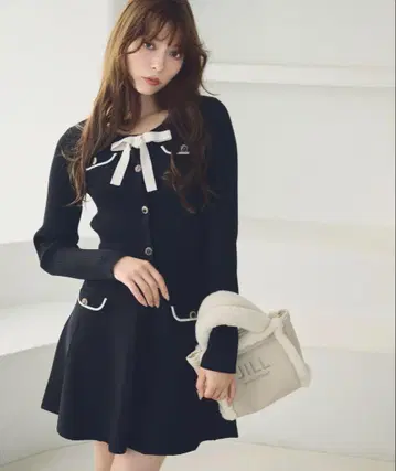 JILL BY JILLSTUART 배색 리브 니트 셋업
