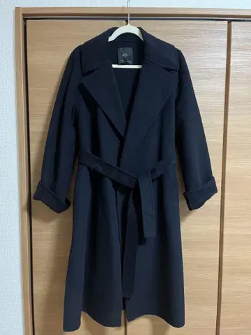 ZARA 네이비 롱 코트