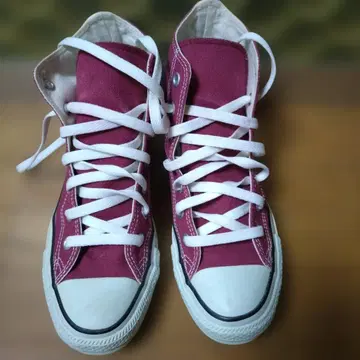 컨버스 하이컷 스니커즈
