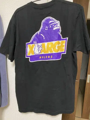 XLARGE 고릴라 T셔츠 #XLFR2 블랙