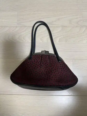 일본 의류용 가방 빨간색 스웨이드 꽃무늬 인덴야