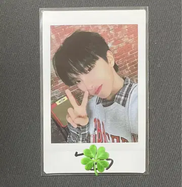 BOYNEXTDOOR 운학 친필 사인 인스턴트 사진 폴라로이드