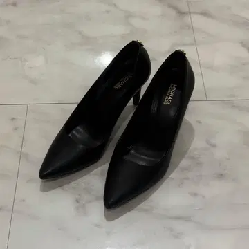 MICHAEL KORS 플렉스 펌프스(블랙)