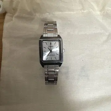 CASIO 쿼츠식 실버 시계