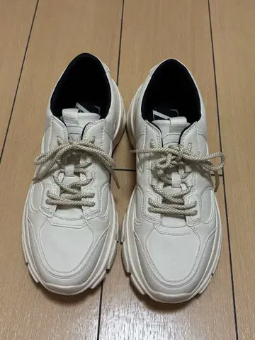 [ 새상품 미사용 ] ZARA 청키 스니커즈 40