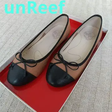 unReef 퀼팅 디자인 플랫슈즈 베이지/블랙 비에도 신을 수 있음