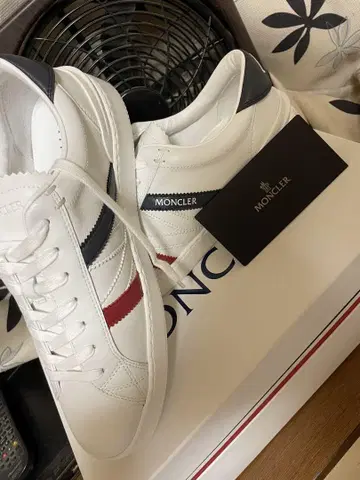 MONCLER 스니커즈 화이트/네이비/레드