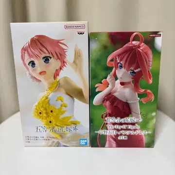 5등분의 신부 이치카 고토부키 피규어 2체 세트