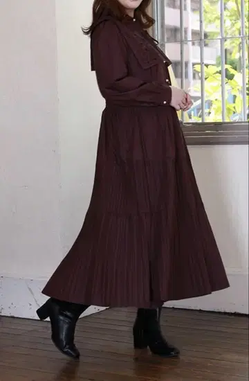 에마 플로레스 EMMA FLORES 원피스 버건디 LL