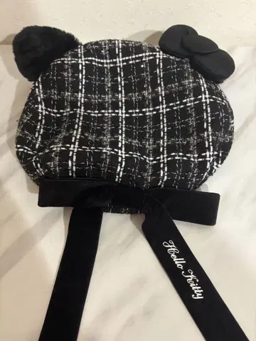 새상품급 유니버셜 USJ 키티 베레모 블랙 트위드 유니버셜