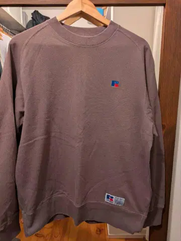 러셀 맨투맨 페이드 브라운 L~XL