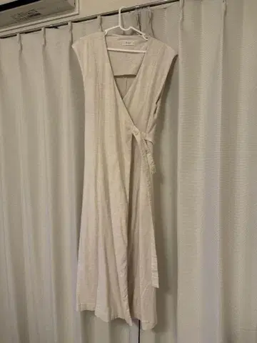 Eaphi belt layered one piece