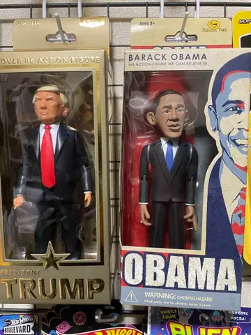 트럼프 대통령과 오바마 피규어 세트
