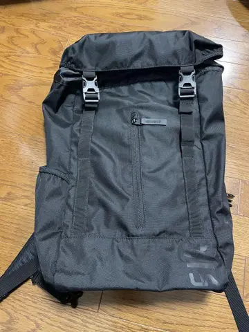 언더아머 백팩 26L