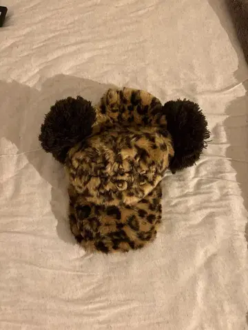 레오파드 무늬 귀도리 모자 디즈니 캡