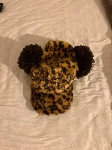 [ 최종 가격 인하 ] 레오파드 무늬 귀도리 모자 디즈니 캡