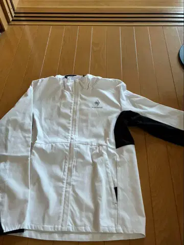 르꼬끄 스포르티브 후드 부착 화이트