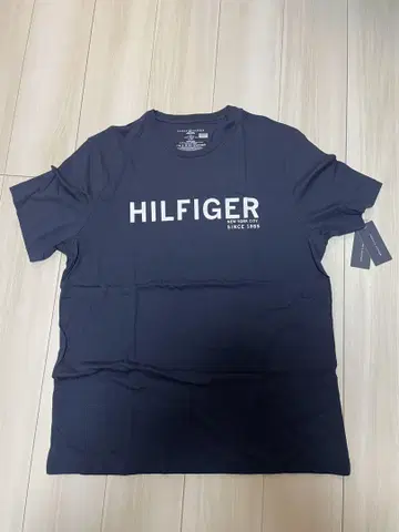 TOMMY HILFIGER 네이비 T셔츠 L 사이즈