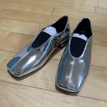 SANS 실버 스퀘어토 신발