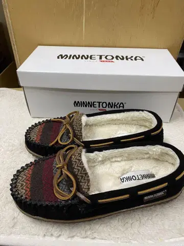 미네통카 모카신