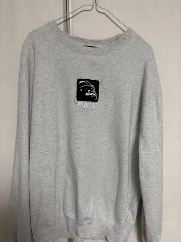 XLARGE 그레이 맨투맨 M 사이즈