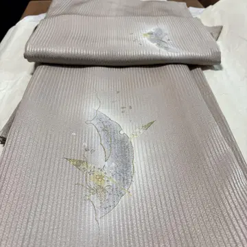 베이지 눈꽃 박쥐 무늬 부착 순수 실크