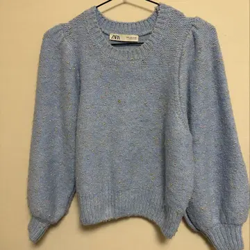ZARA 라이트 블루 퍼프 슬리브 니트