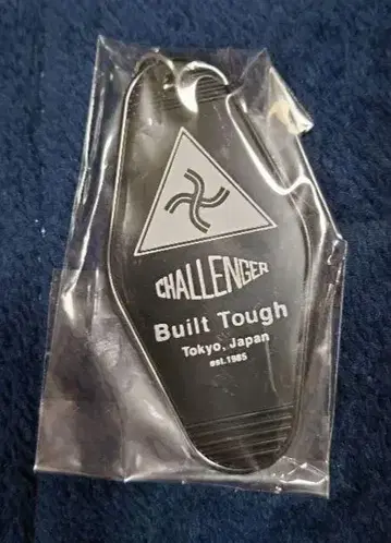 CHALLENGER 키링 Built Tough