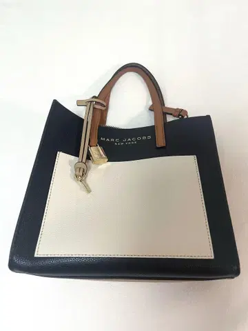 [ 새상품급 ] MARC JACOBS 핸드백