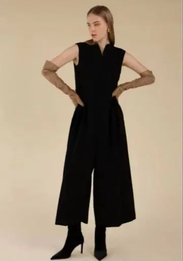 Heve 하트넥 올인원 미사용 새상품 블랙 36