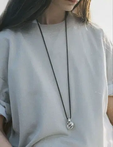 Llife DOUBLE RING PENDANT