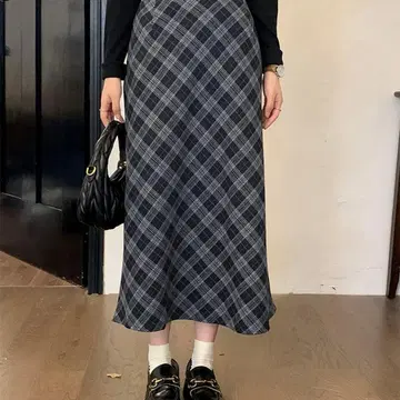 체크 롱 스커트 S 사이즈 HALEY PESCA