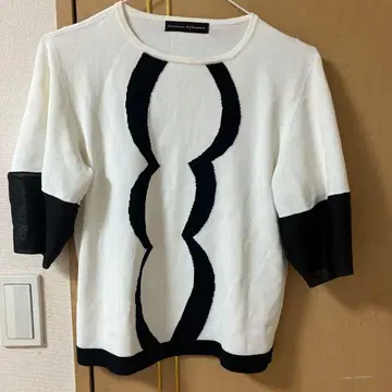 HIROKO KOSHINO 비대칭 반팔 상의