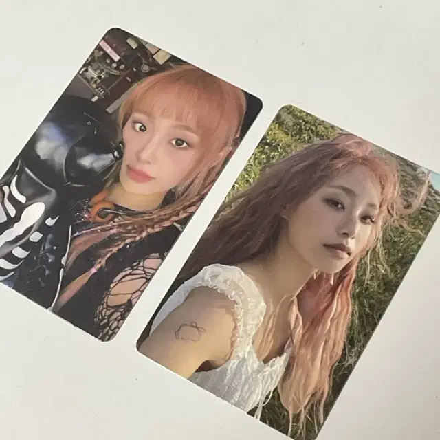 [CHUU 츄 howl 1st mini album 포토카드2장]