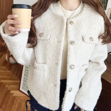 moment+ 페이크링 울 골드 버튼 노카라 자켓