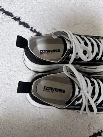 CONVERSE REACT 블랙 스니커즈 US 5.5