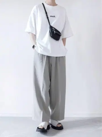 아에타 Aeta 바디 백 S 사이즈