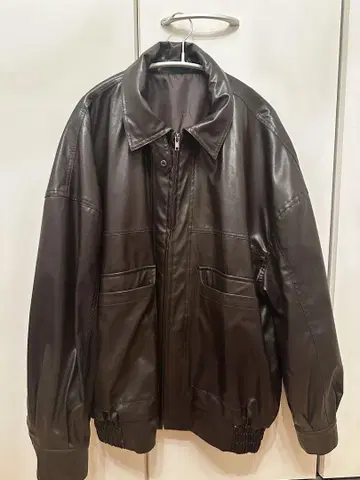 다크 브라운 레더풍 자켓