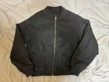 [ ZARA ] 블랙 MA-1 플라이트 자켓