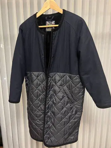 LAVENHAM 네이비 퀼팅 자켓