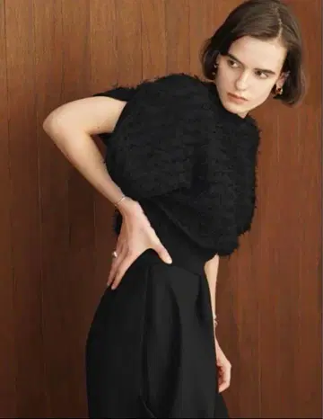 CLANE FRINGE ARCH SLEEVE KNIT TOPS