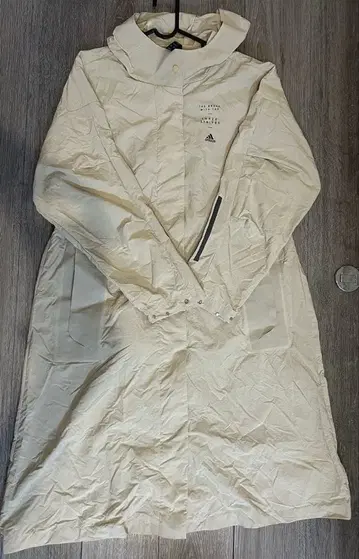adidas 베이지 트렌치코트 M 사이즈