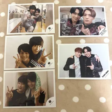 마츠다 겐타 마츠쿠라 카이토 마츠마츠 TravisJapan 공식 사진