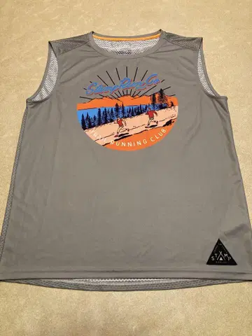 STAMP RUN & Co x milestone 슬리브리스 셔츠