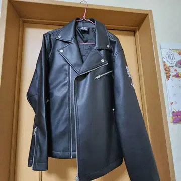 KRY 블랙 더블 라이더 자켓