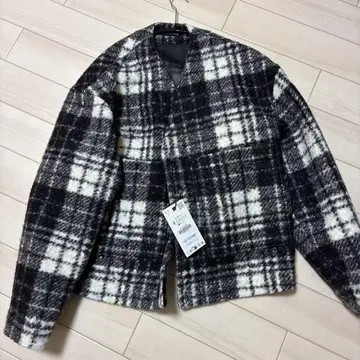 ZARA ] 체크 무늬 숏 자켓