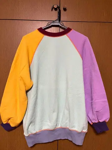 [ 미착용 ] BEAMS BOY 크레이지 컬러 맨투맨