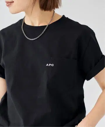 APC 블랙 반팔 T셔츠 포켓 부착