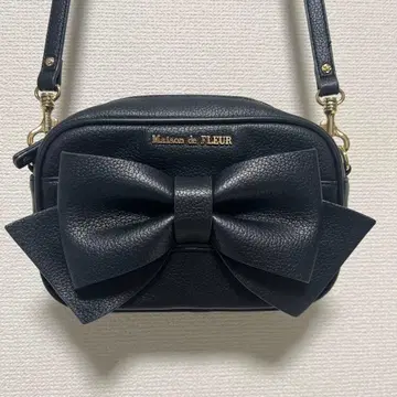 Maison de FLEUR 리본 숄더백